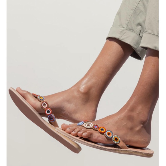 Free People NWT laidback London Fun Tribal Flip Flop hand beaded sandal 🌈 🙏 - Picture 5 of 14